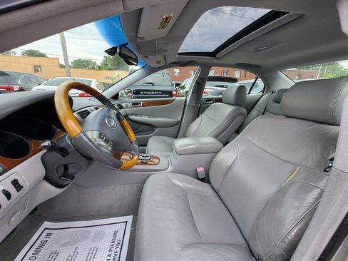 Used 2005 Lexus ES 330 FWD image 10
