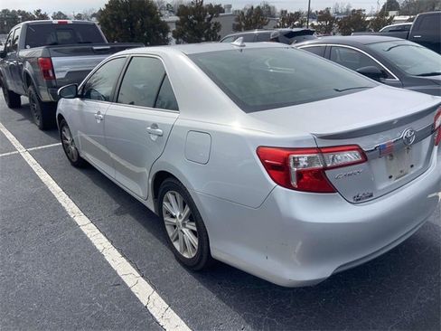 Used 2012 Toyota Camry XLE image 4