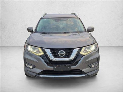 Used 2018 Nissan Rogue SL FWD image 2