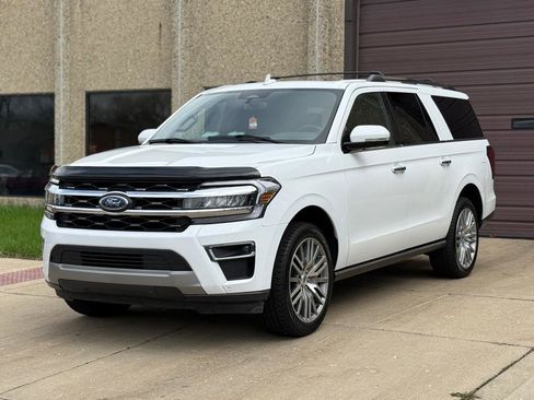 Used 2024 Ford Expedition Max Limited image 3