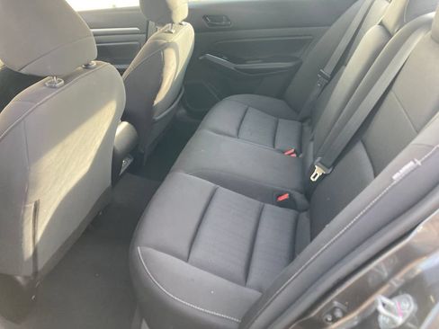 Used 2023 Nissan Altima 2.5 SV FWD image 32