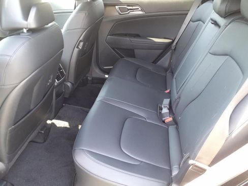 New 2025 Kia Sportage EX image 13