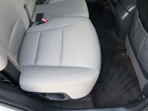 Used 2017 Hyundai Santa Fe Sport FWD image 19