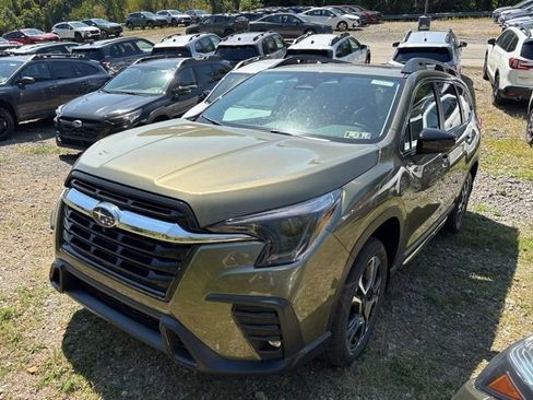 New 2025 Subaru Ascent Limited image 1