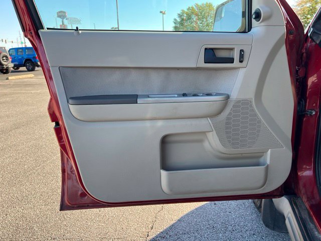 Used 2011 Ford Escape XLT FWD image 10