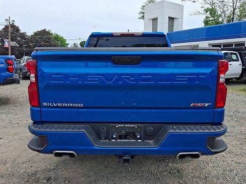 Used 2023 Chevrolet Silverado 1500 RST w/ Z71 Off-Road Package AWD/4WD image 5