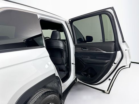 Used 2024 Jeep Grand Cherokee Limited w/ Trailer Tow Package image 32