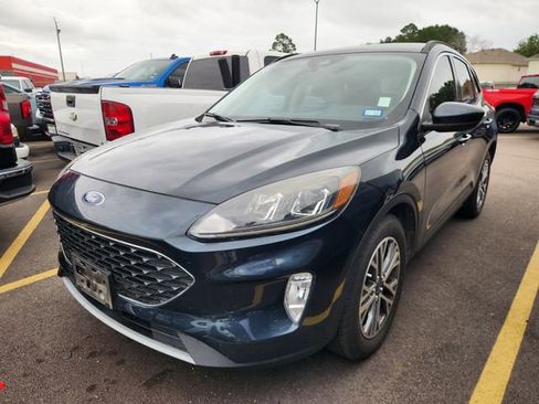 Used 2022 Ford Escape SEL w/ Technology Package FWD image 2