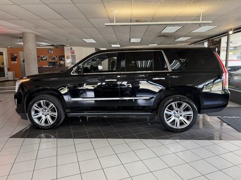 Used 2015 Cadillac Escalade Premium AWD/4WD image 2