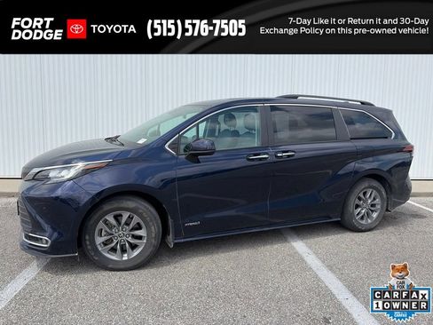 Used 2021 Toyota Sienna XLE w/ XLE Plus Package FWD image 1