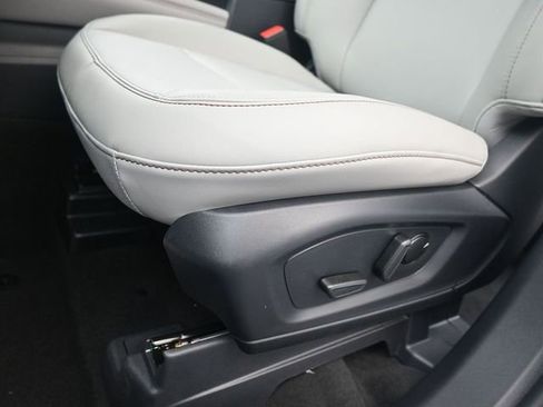 New 2026 Ford Explorer Active w/ Active Comfort Package RWD image 14