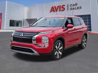 Used 2025 Mitsubishi Outlander SE