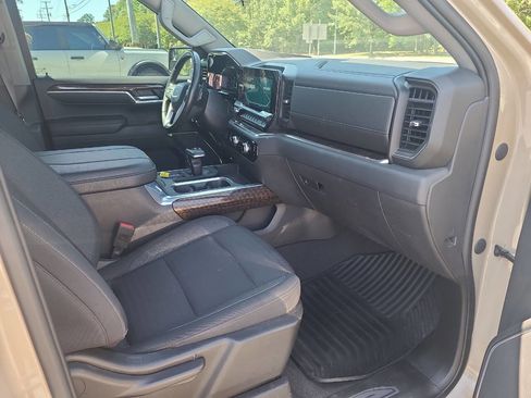 Used 2023 GMC Sierra 1500 Elevation AWD/4WD image 5
