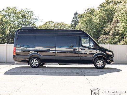 Used 2020 Mercedes-Benz Sprinter 2500 w/ Driver Convenience Package image 7