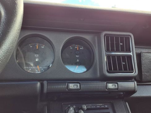 Used 1991 Pontiac Firebird Coupe image 9