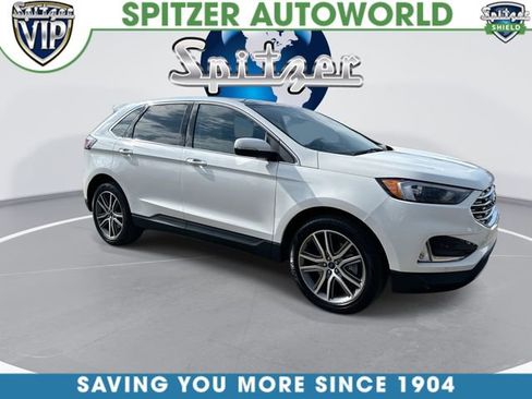 Used 2022 Ford Edge Titanium image 2