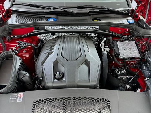New 2026 Porsche Macan Turbo AWD/4WD image 32