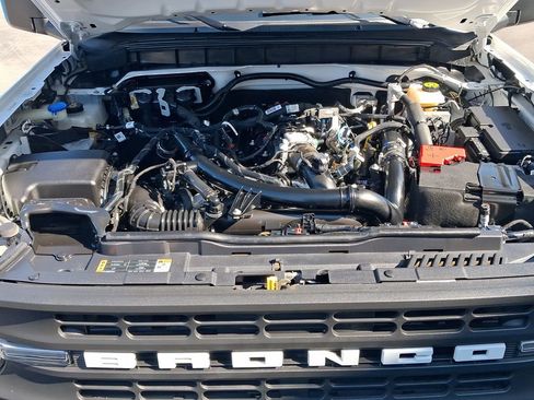 Used 2022 Ford Bronco Black Diamond AWD/4WD image 28