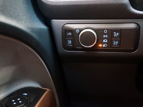 Used 2022 Ford Maverick Lariat w/ Lariat Luxury Package FWD image 29