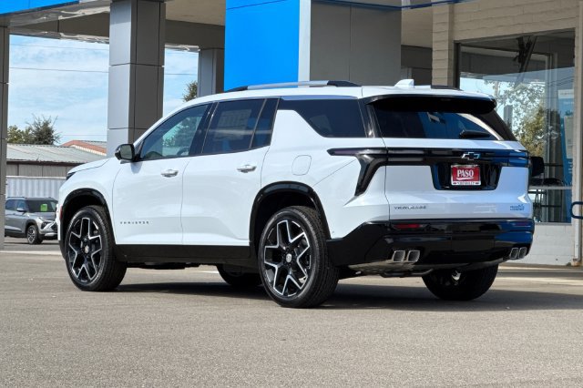 New 2026 Chevrolet Traverse High Country FWD image 9