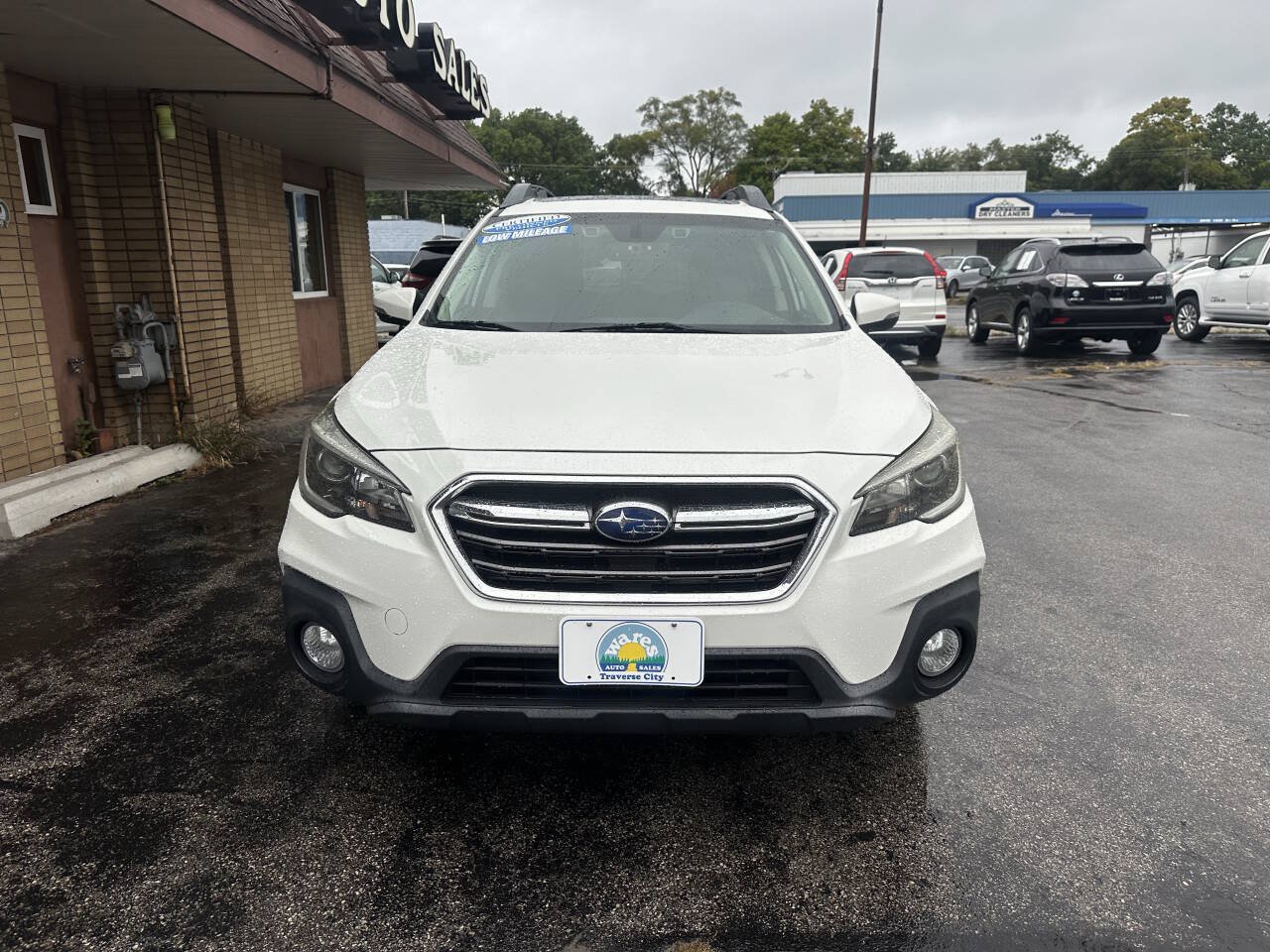 Used 2019 Subaru Outback 2.5i Premium AWD/4WD image 17