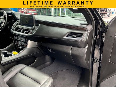 Used 2023 Chevrolet Tahoe Z71 w/ Luxury Package AWD/4WD image 17