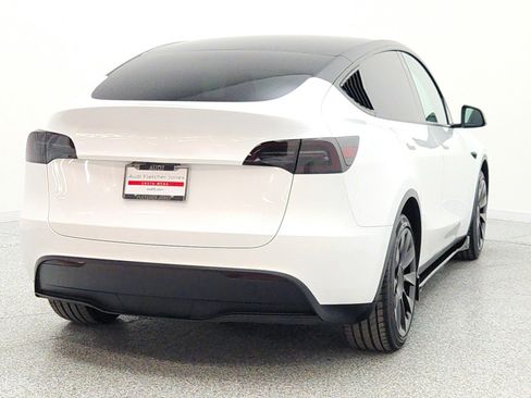 Used 2023 Tesla Model Y Long Range AWD/4WD image 6