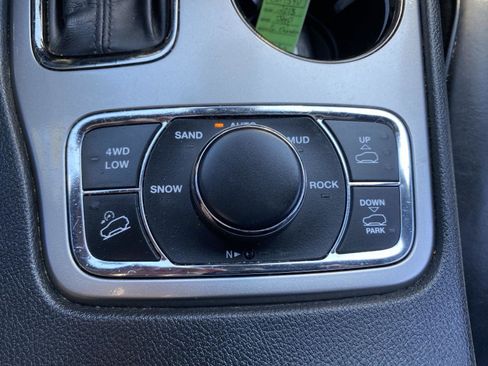 Used 2018 Jeep Grand Cherokee High Altitude AWD/4WD image 25