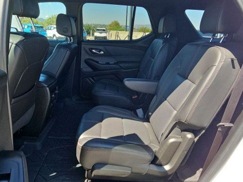 Used 2023 Chevrolet Traverse RS w/ LPO, Floor Liner Package FWD image 25