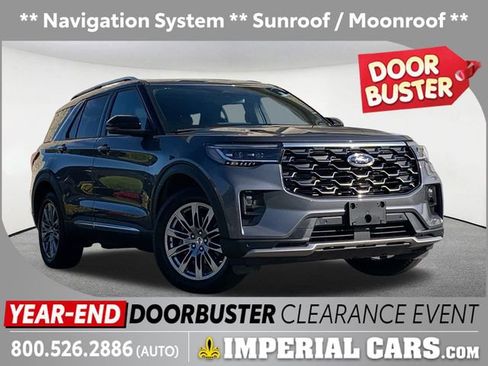 Certified 2025 Ford Explorer Platinum image 1