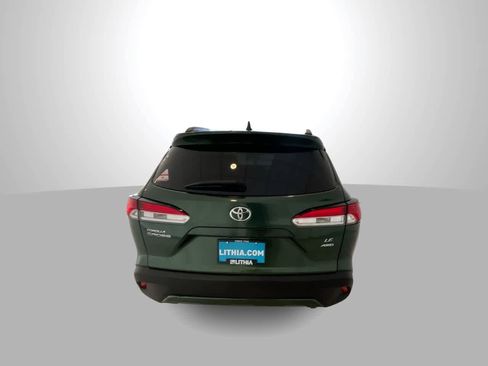 Used 2022 Toyota Corolla Cross LE w/ Moonroof Package image 7