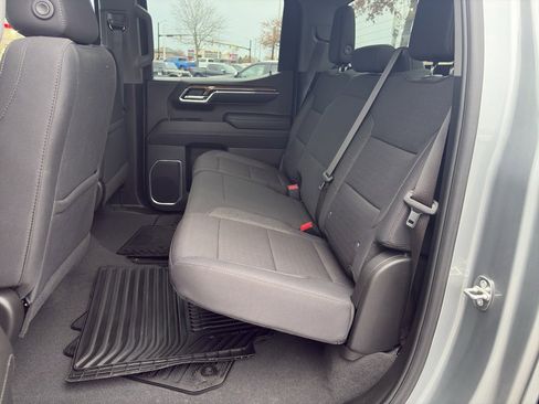 Used 2024 Chevrolet Silverado 1500 LT image 10