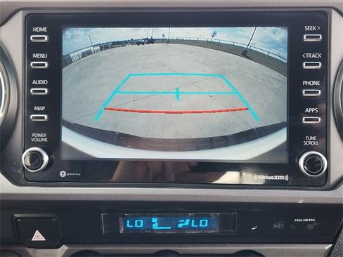 Used 2021 Toyota Tacoma TRD Off-Road image 19