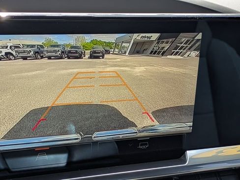 Used 2023 GMC Sierra 1500 SLE image 23