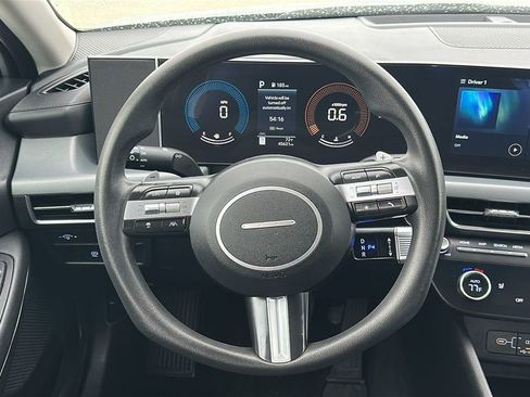 Used 2025 Hyundai Sonata SEL FWD image 21
