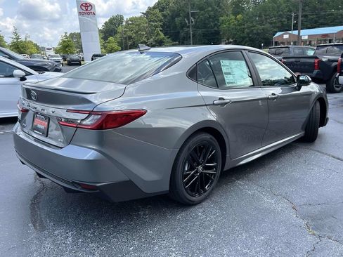 New 2026 Toyota Camry SE FWD image 3