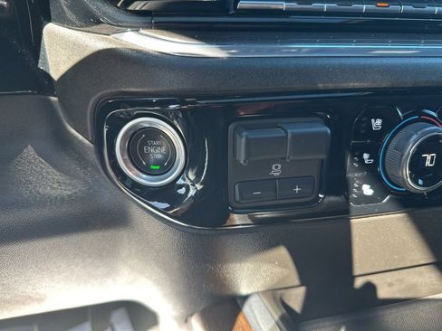 Used 2024 Chevrolet Silverado 2500 High Country w/ Technology Package image 31