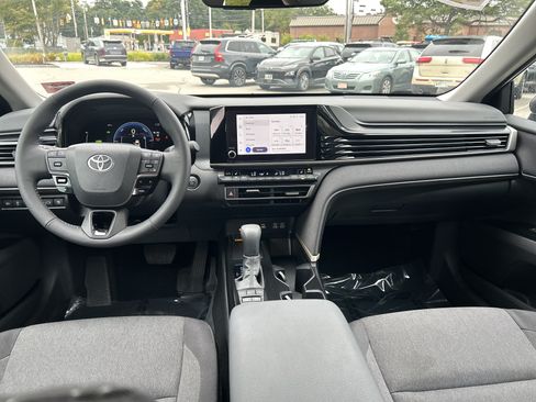 Used 2026 Toyota Camry LE w/ Convenience Package AWD/4WD image 18