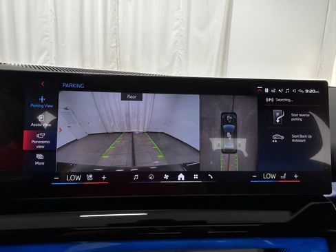 Used 2025 BMW i5 M60 w/ Premium Package image 18