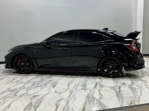 Used 2019 Honda Civic Type R image 11