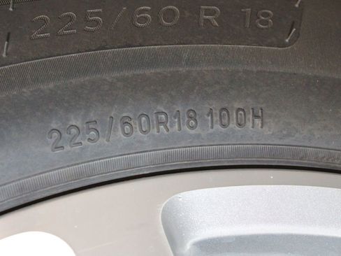 Used 2021 Chevrolet Equinox Premier image 54