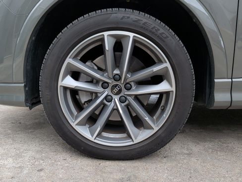 Used 2023 Audi Q3 2.0T Premium w/ Black Optic Sport Package image 12