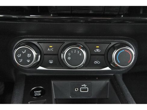 Used 2025 Nissan Kicks S FWD image 27