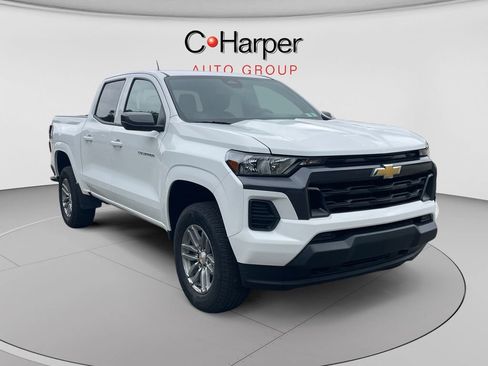 Used 2026 Chevrolet Colorado LT w/ Advanced Trailering Package AWD/4WD image 1