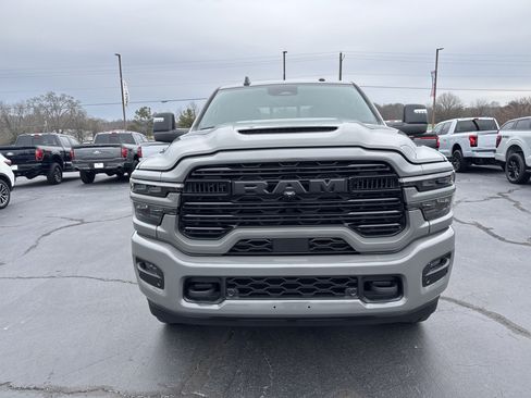 New 2026 RAM 2500 Laramie AWD/4WD image 3