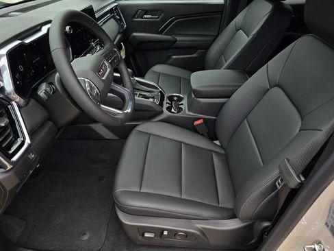 New 2026 GMC Canyon Elevation w/ Convenience Package RWD image 19