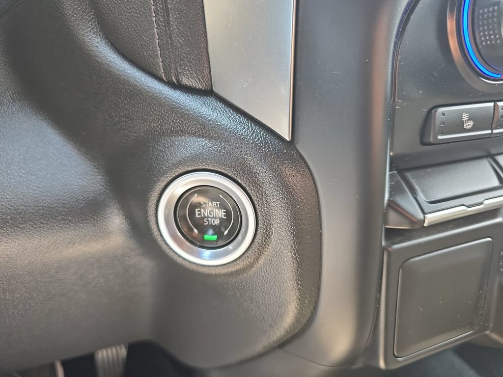 Used 2020 Chevrolet Silverado 1500 RST w/ All-Star Edition AWD/4WD image 29