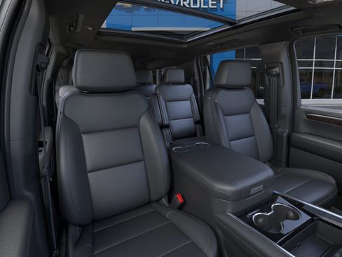 New 2025 Chevrolet Suburban LT w/ Comfort Package image 16