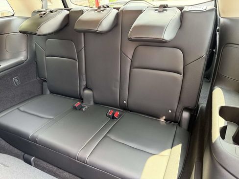 Certified 2024 Nissan Pathfinder SL AWD/4WD image 12