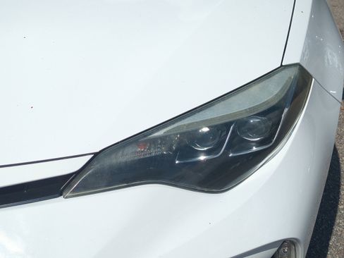 Used 2018 Toyota Corolla SE image 10